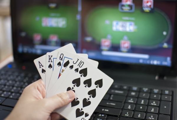 8xbet1 Cá cược bóng đá